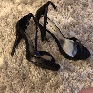 Black Micheal Antonio high heels 👠!!!